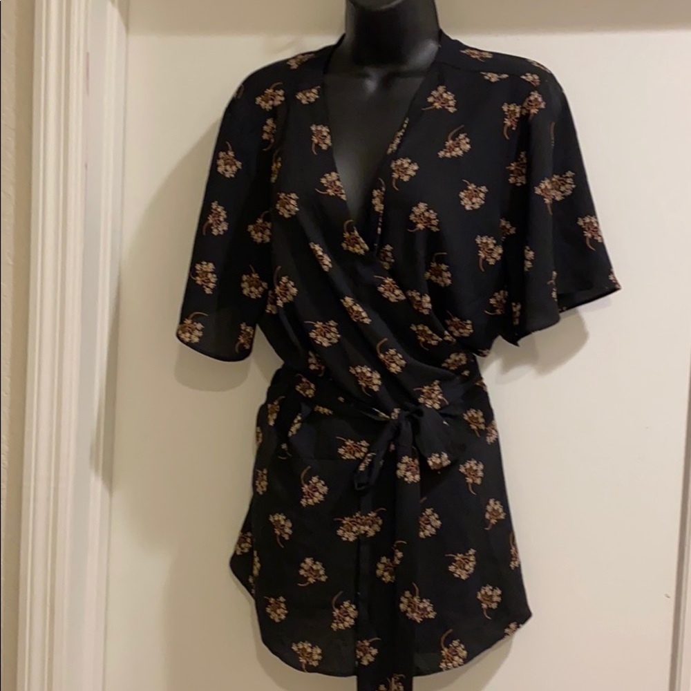 LOFT flutter sleeve wrap top